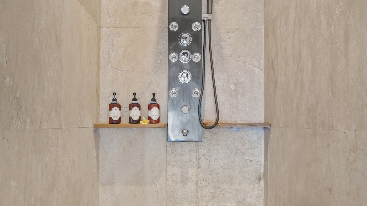 Photo of Bathroom in Tanjungbenoa