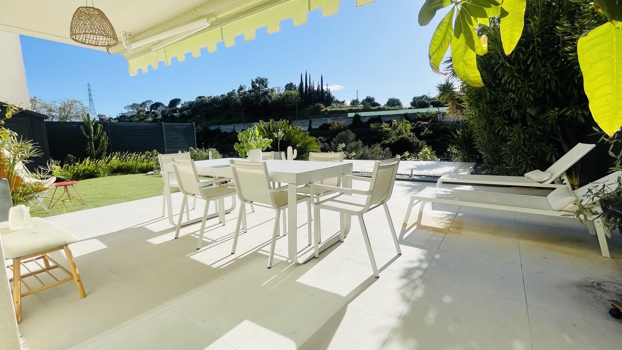Photo of Outdoor in Saint Pierre de Feric