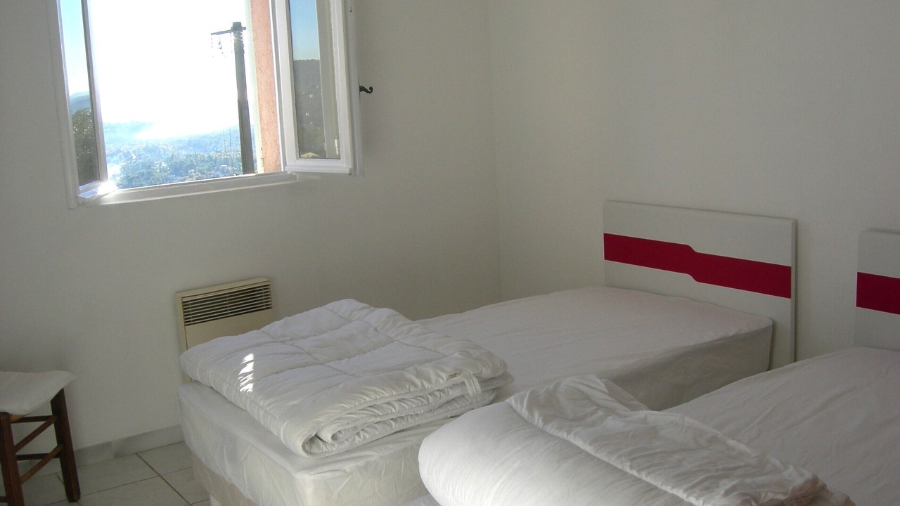 Photo of Bedroom in Speracedes