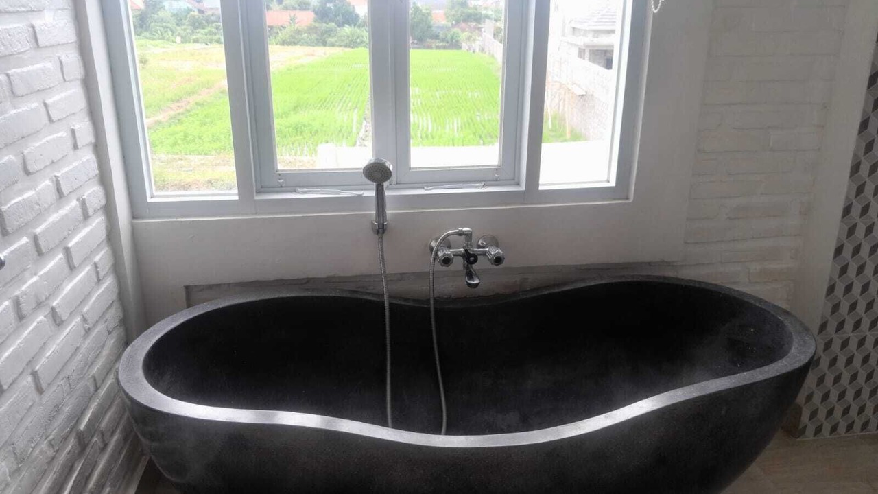 Photo of Bathroom in Padangsambian Klod