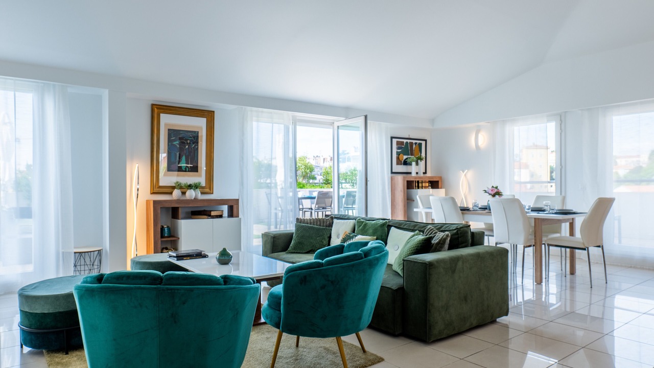 Photo of Livingroom in Prado - Republique
