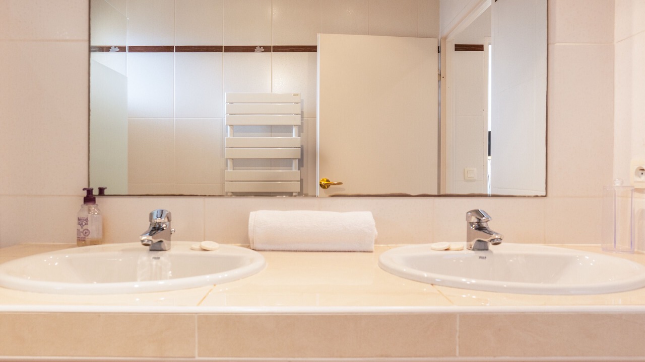 Photo of Bathroom in Prado - Republique
