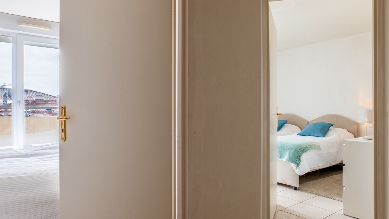 Photo of Bedroom in Prado - Republique