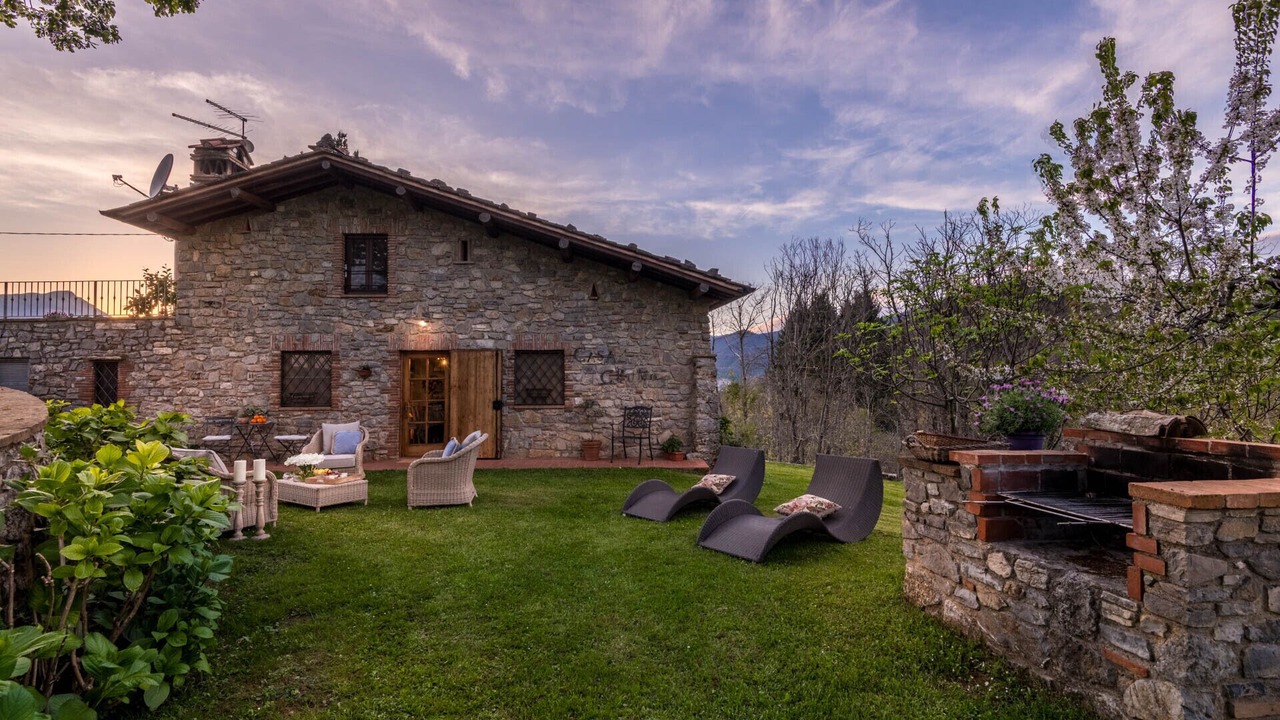 Photo of Patio Balcony in Villabuona