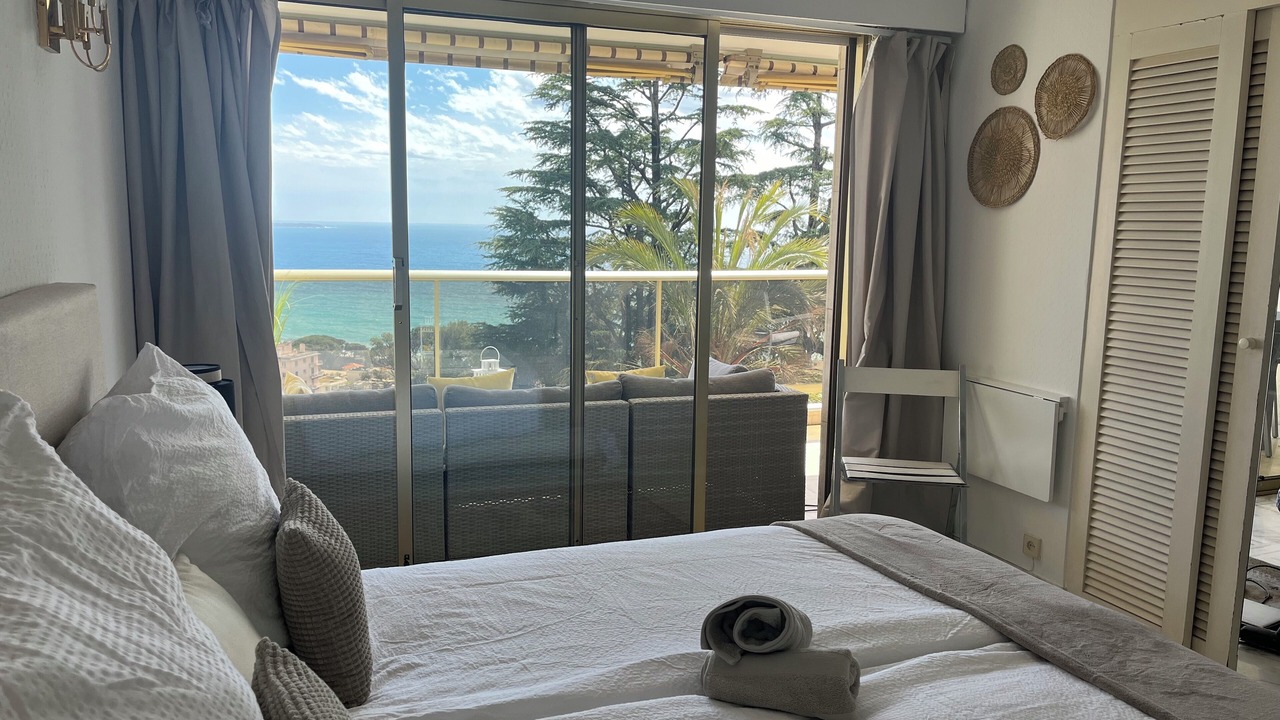 Photo of Bedroom in Cannes La Bocca