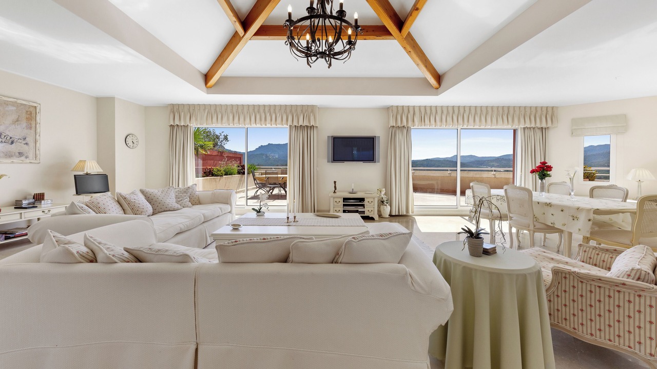 Photo of Livingroom in Mandelieu-La-Napoule