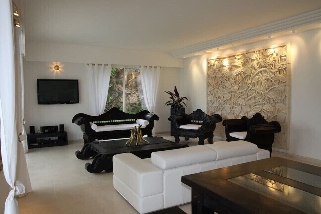 Photo of Livingroom in Gairaut