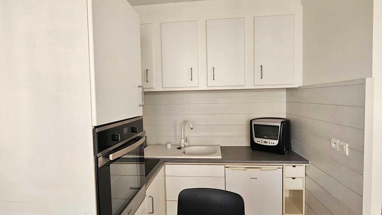 Photo of Kitchen in Prado - Republique