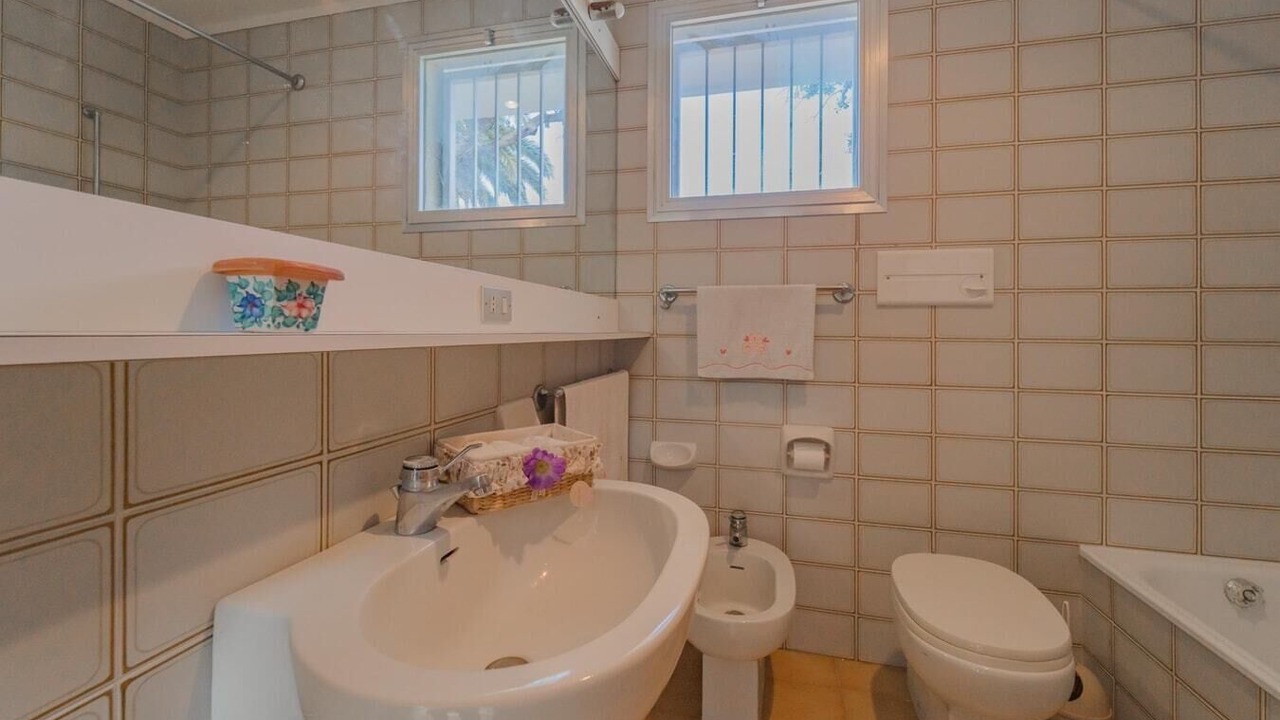 Photo of Bathroom in Naregno