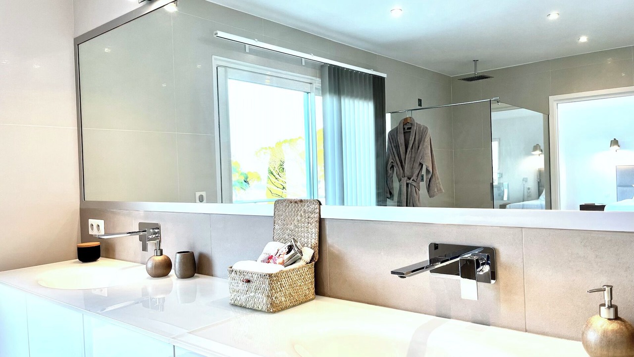 Photo of Bathroom in Golfe Juan