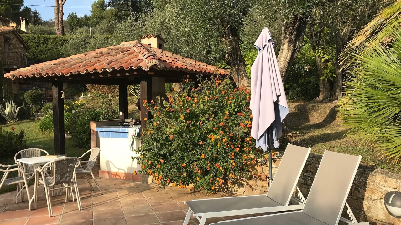 Photo of Outdoor in Contes