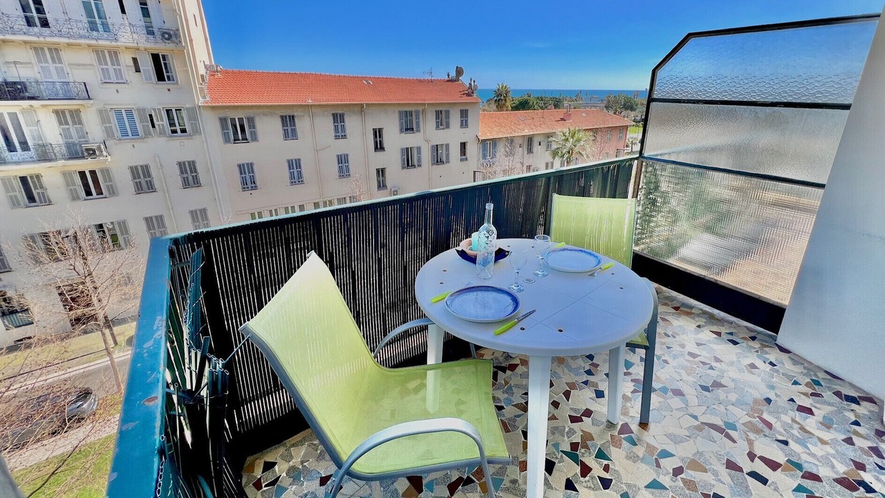 Photo of Outdoor in La Californie