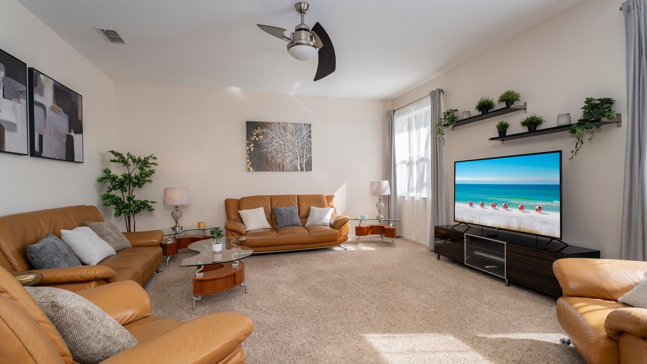 Photo of Bedroom in Regal Palms