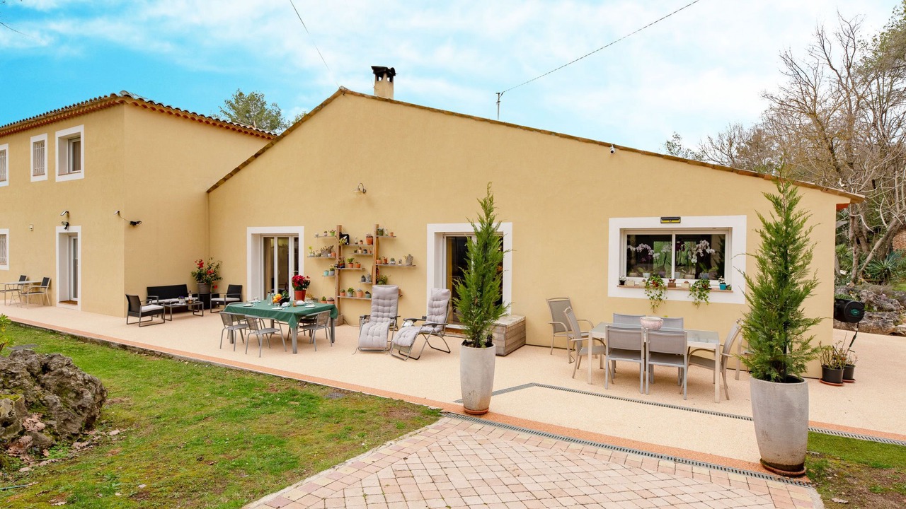 Photo of Others in Roquefort-les-Pins