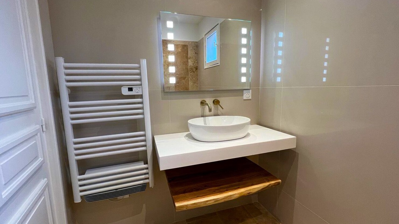 Photo of Bathroom in Coaraze