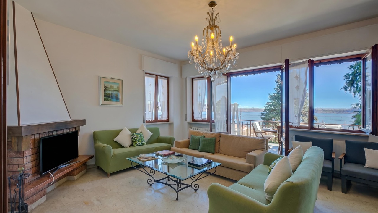 Photo of Livingroom in Belgirate