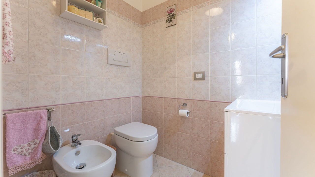 Photo of Bathroom in Macchino