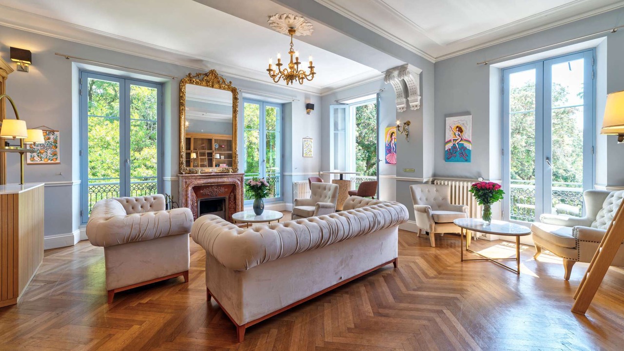 Photo of Livingroom in California - Pezou