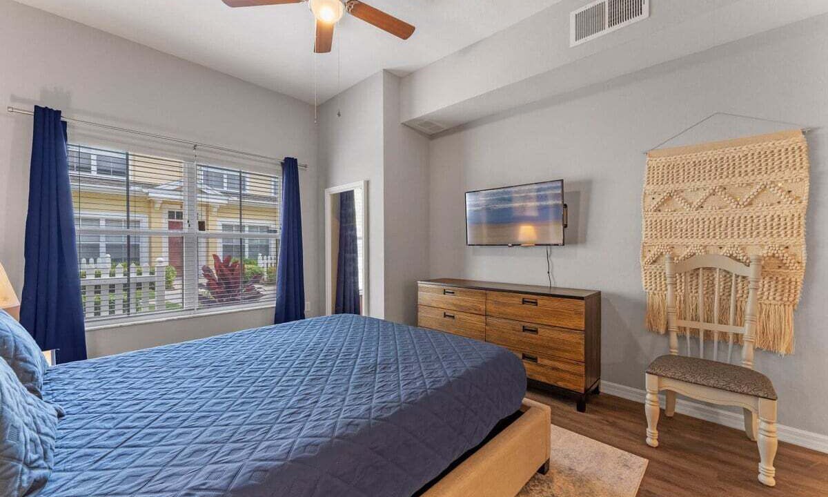 Photo of Bedroom in Venetian Bay Villages