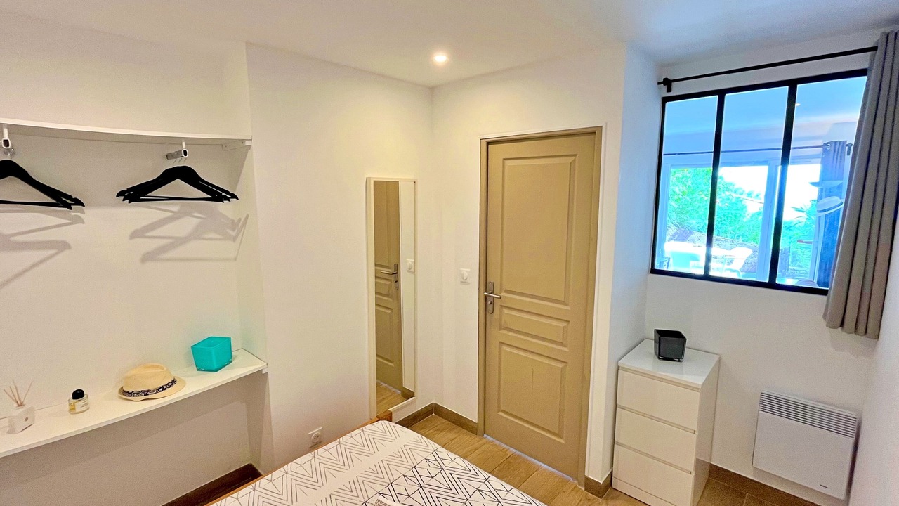 Photo of Bedroom in Theoule-Superieur