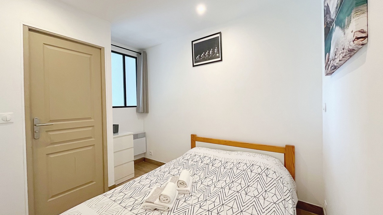 Photo of Bedroom in Theoule-Superieur