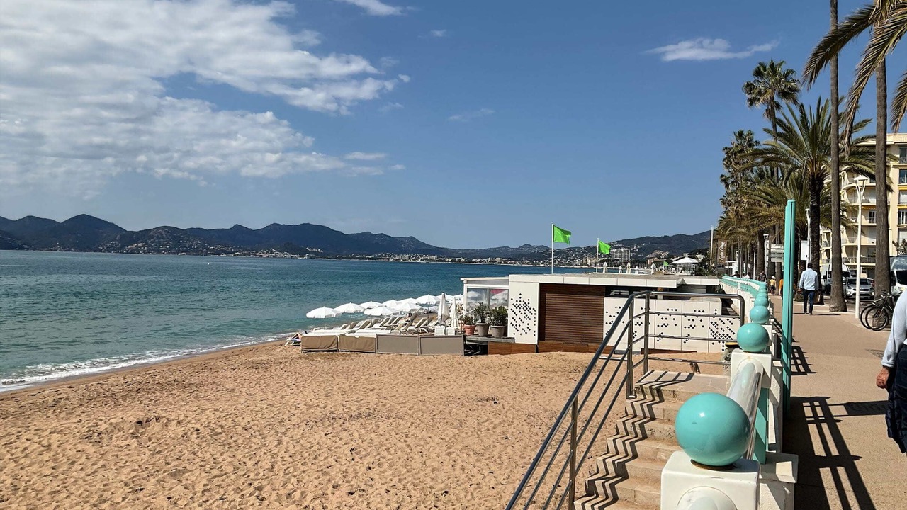 Photo of Others in Cannes Old Town