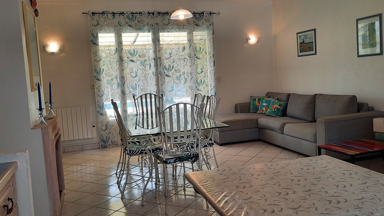 Photo of Livingroom in Bagnols-en-Foret