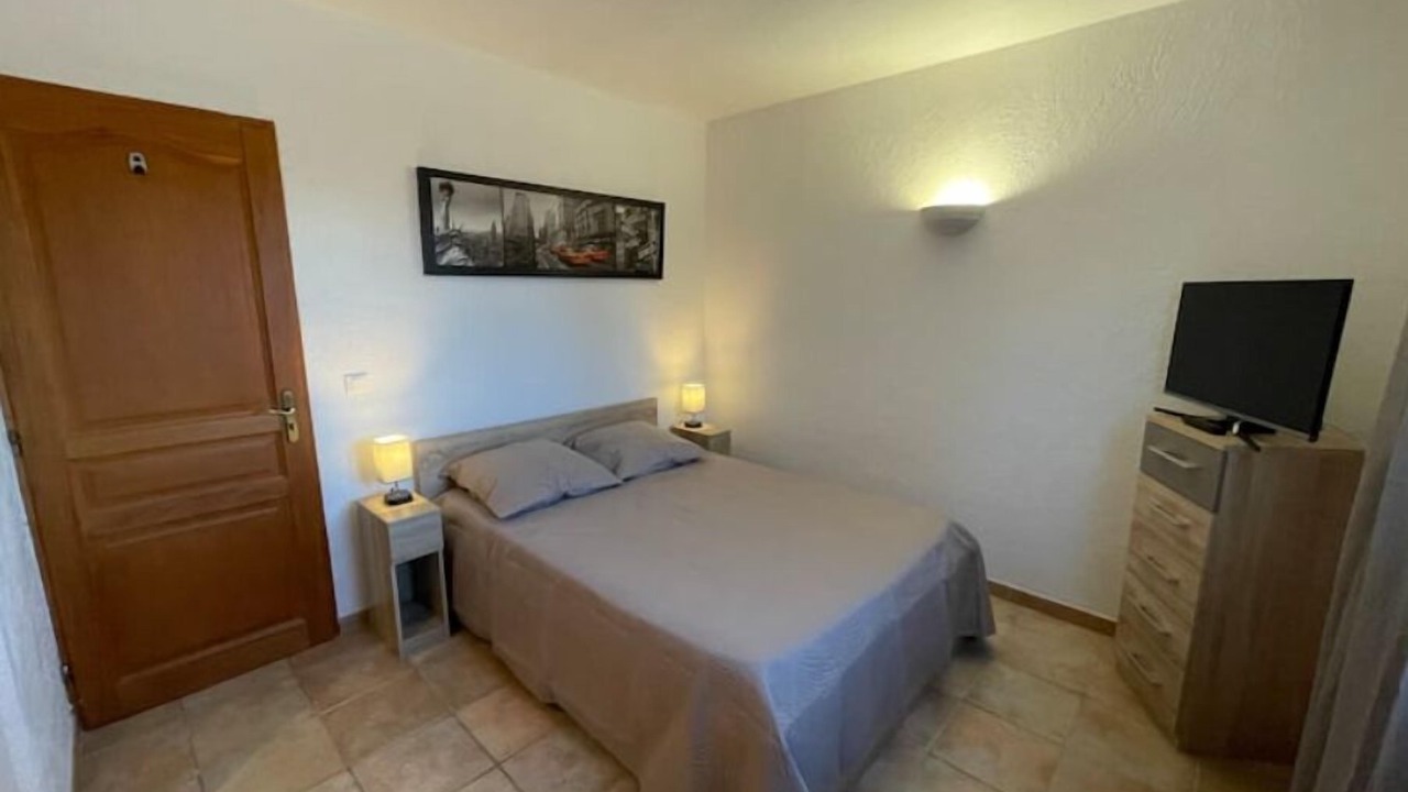 Photo of Bedroom in Biot