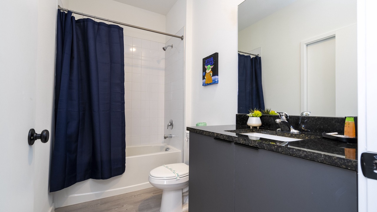 Photo of Bathroom in Bay Lake