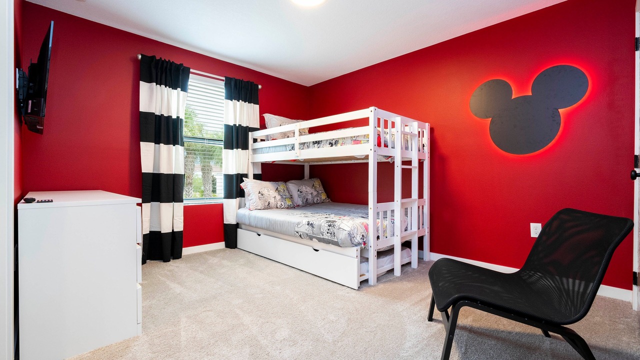 Photo of Bedroom in Bay Lake