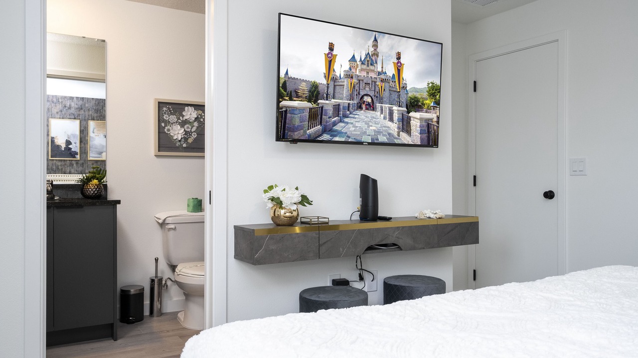 Photo of Bedroom in Bay Lake