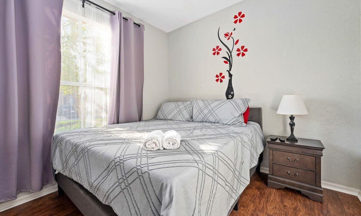 Photo of Bedroom in Regal Palms