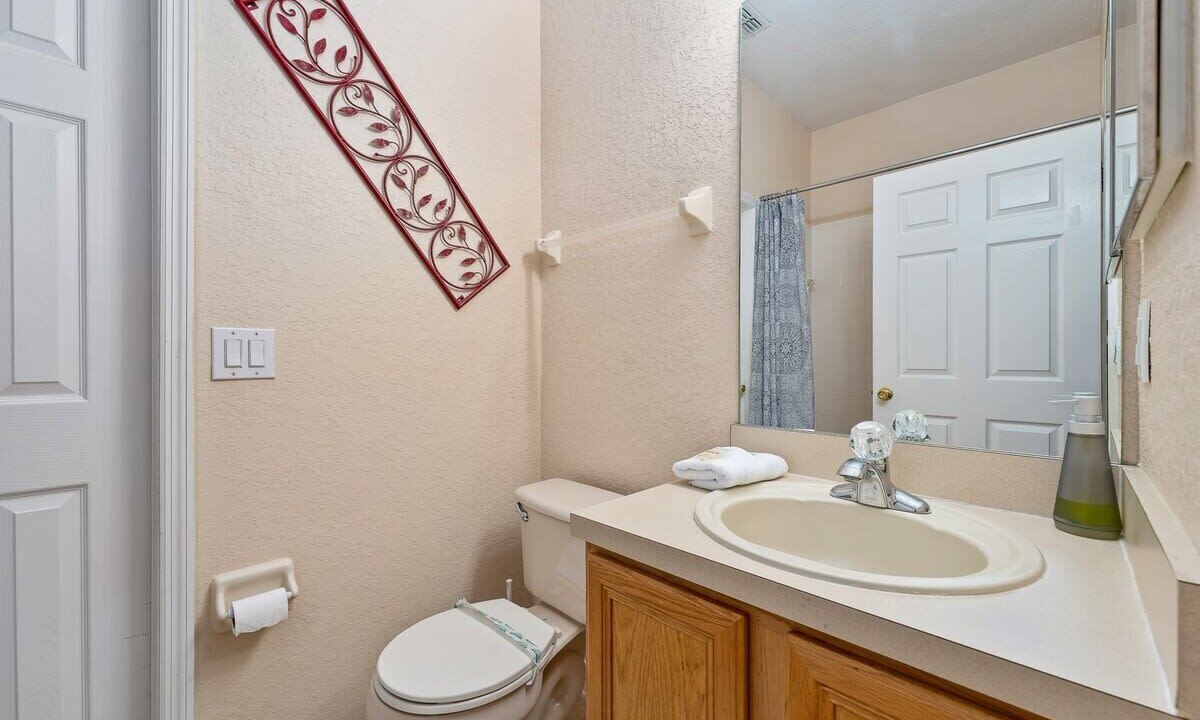 Photo of Bathroom in Regal Palms