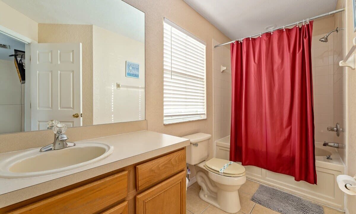 Photo of Bathroom in Regal Palms