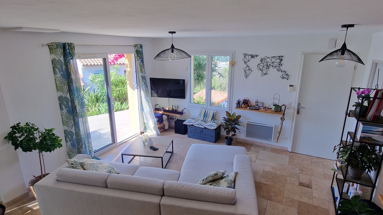 Photo of Livingroom in Saint-Blaise