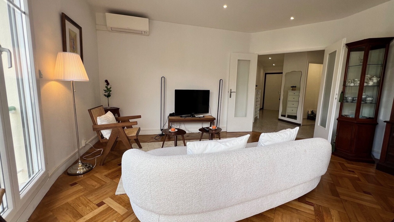 Photo of Livingroom in Lepante Quarter