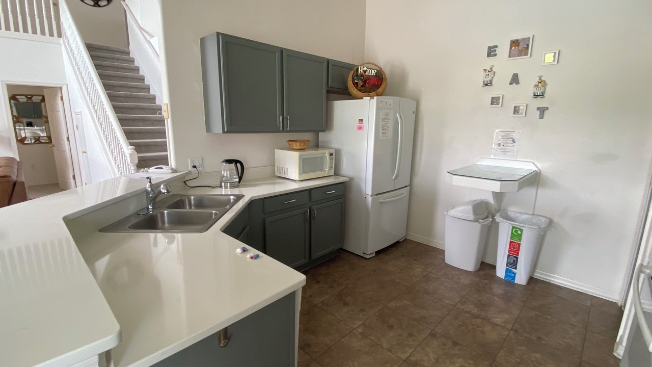 Photo of Kitchen in Crescent Lakes
