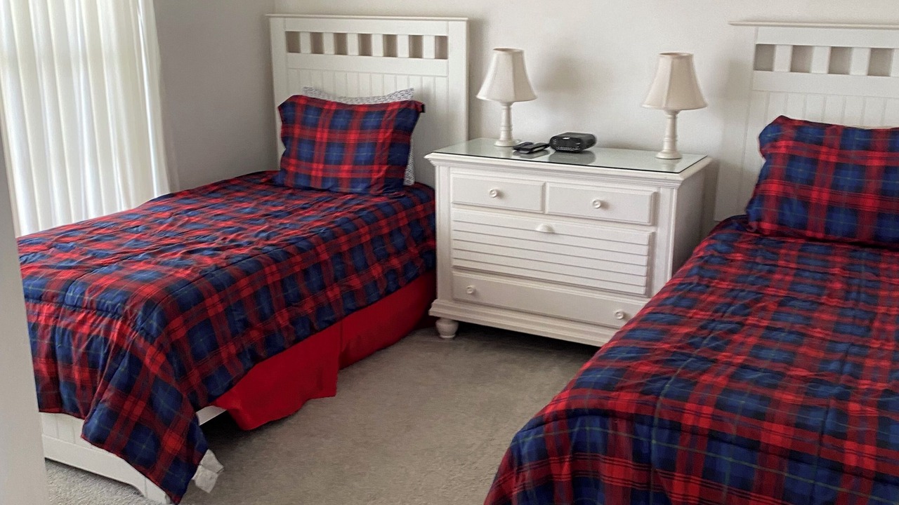 Photo of Bedroom in Crescent Lakes