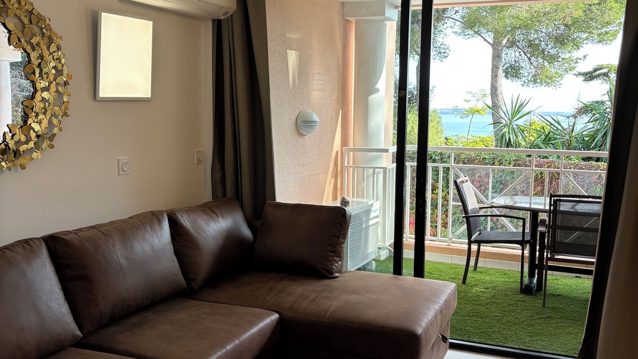 Photo of Livingroom in La Croix des Gardes