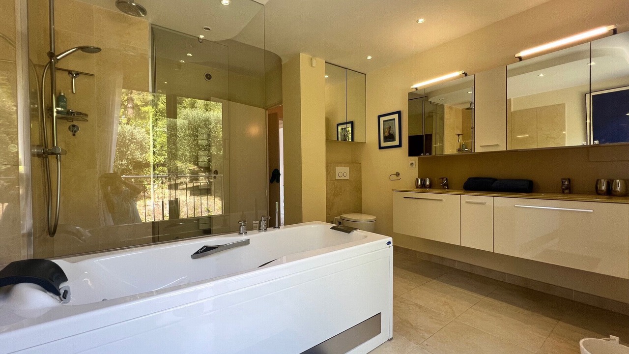 Photo of Bathroom in Lazaret