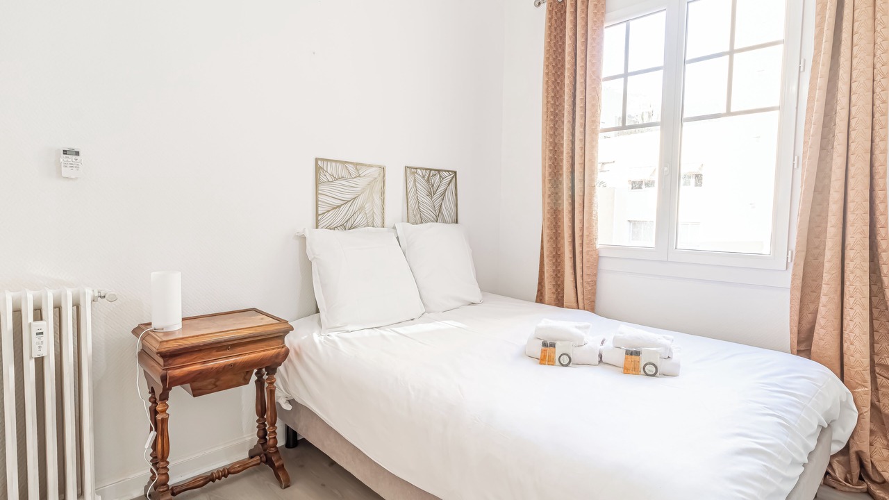 Photo of Bedroom in Beausoleil