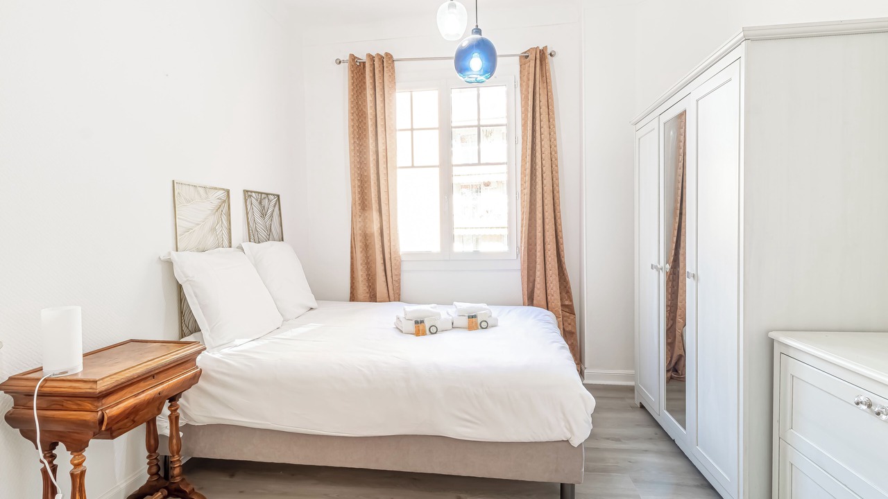 Photo of Bedroom in Beausoleil