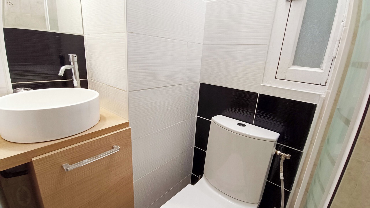 Photo of Bathroom in Vernier