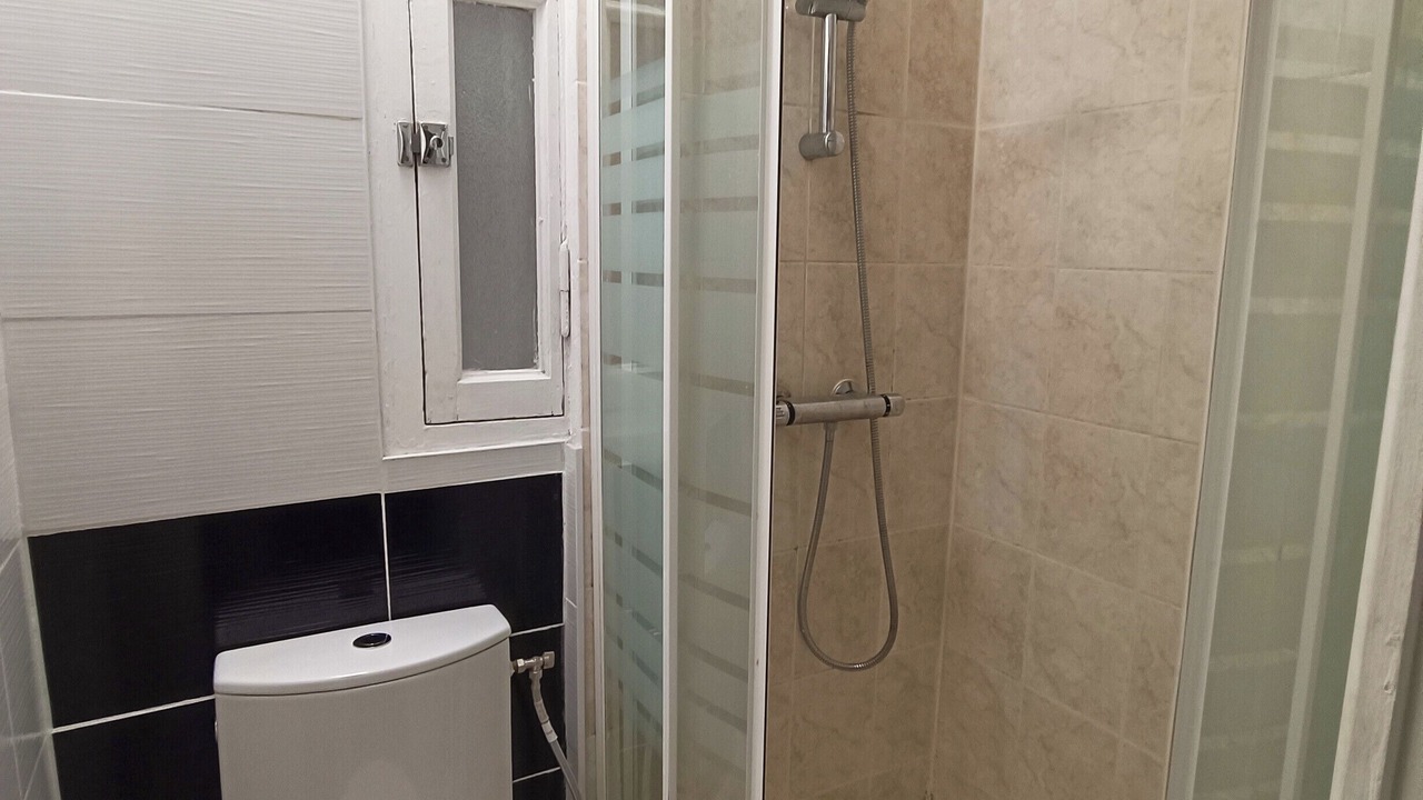 Photo of Bathroom in Vernier