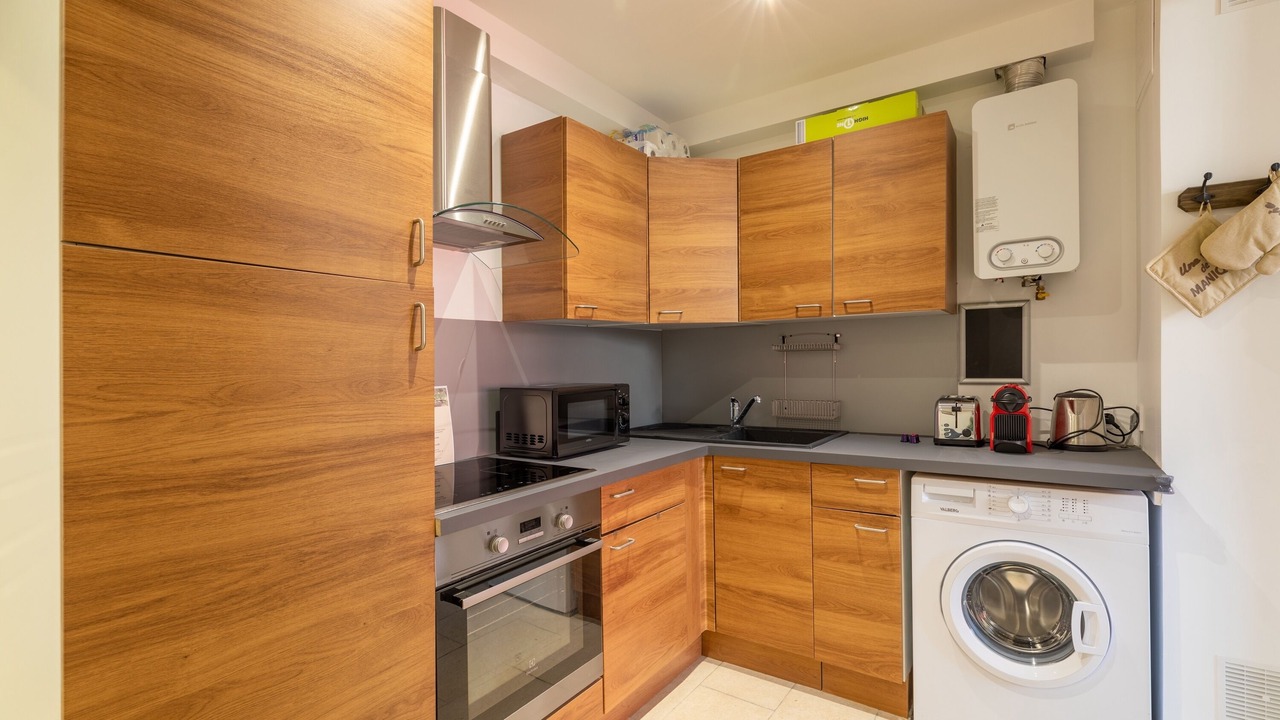 Photo of Kitchen in Prado - Republique