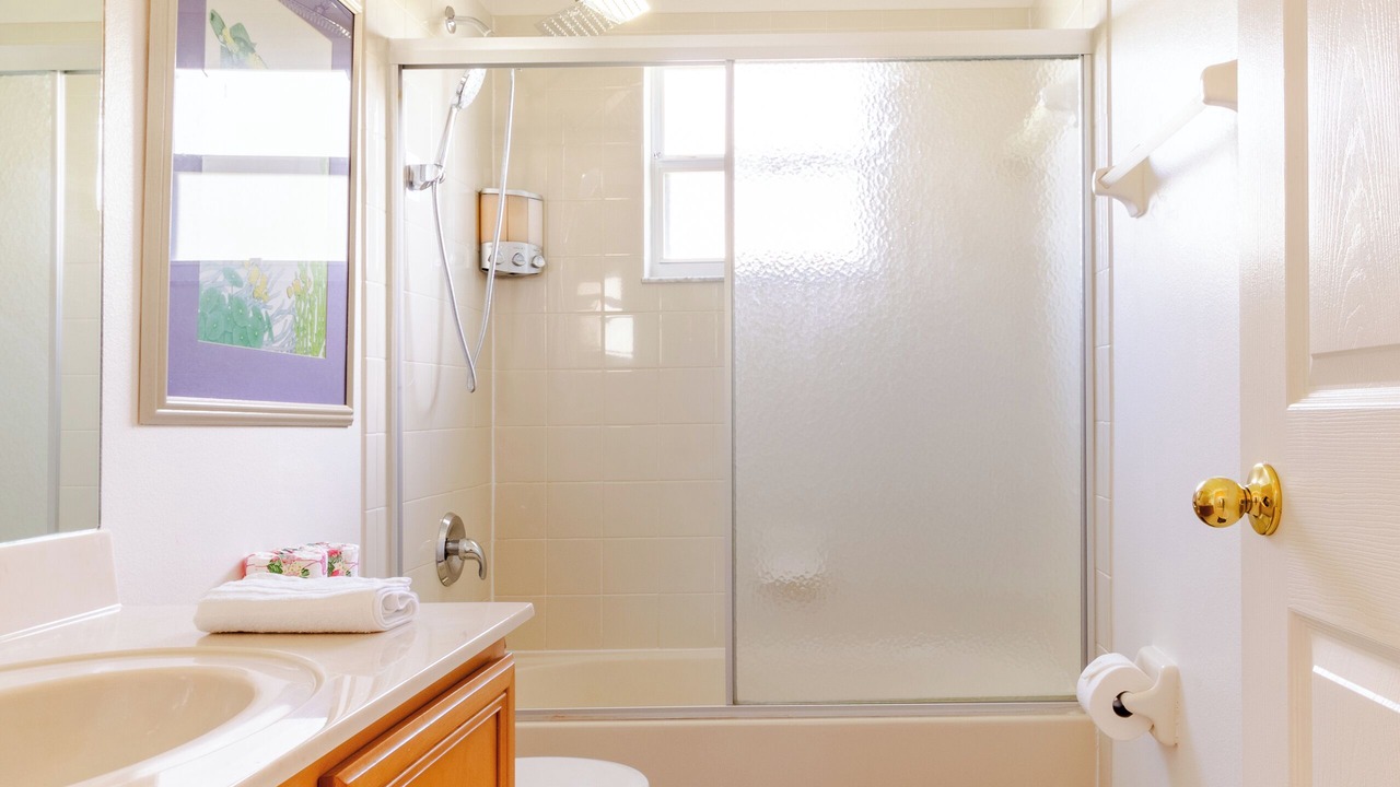 Photo of Bathroom in Crescent Lakes