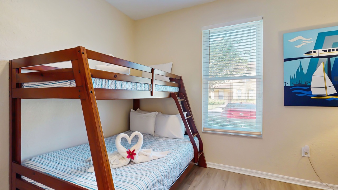 Photo of Bedroom in Regal Palms