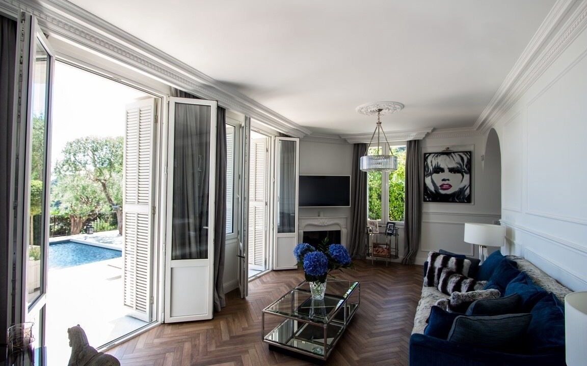 Photo of Livingroom in Eze