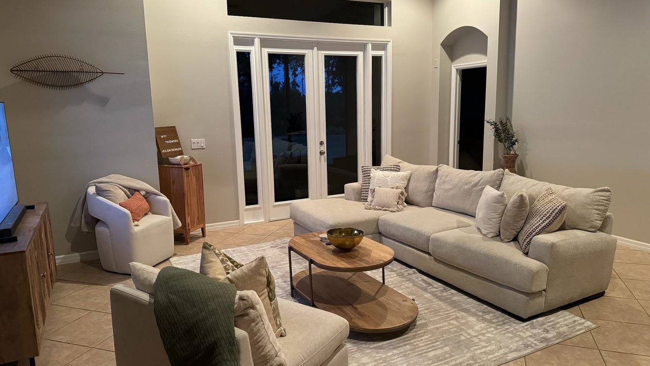Photo of Livingroom in Ocoee