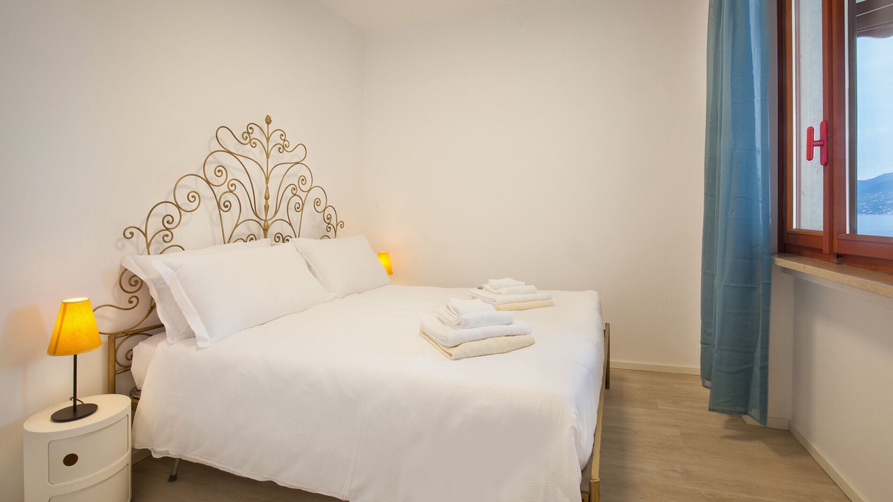Photo of Bedroom in Torri del Benaco